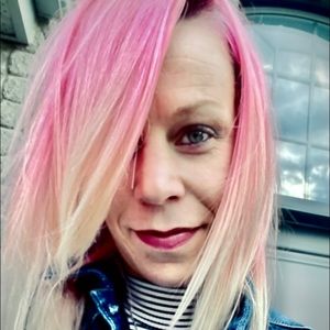 Meet your Posher, Julie